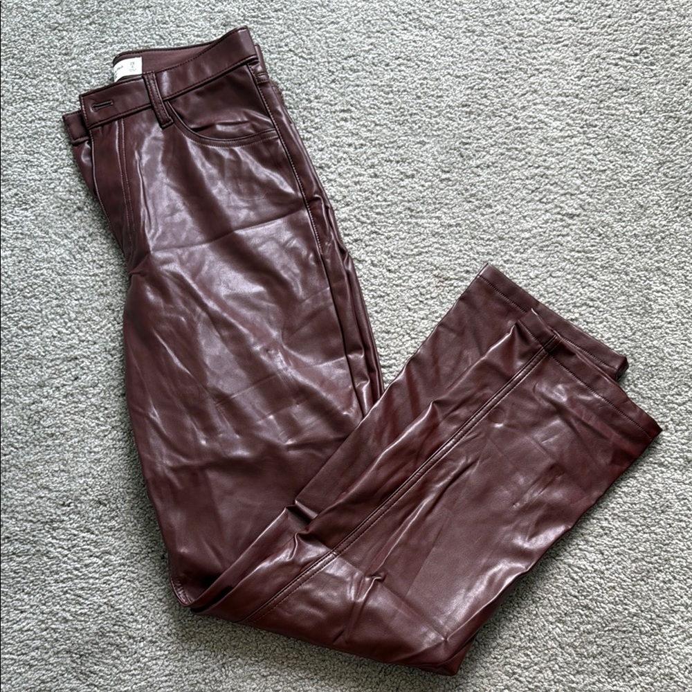 Abercrombie & Fitch Vegan Leather Pants size 6 90s Straight Ultra High Rise